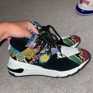 Steve Madden sneakers